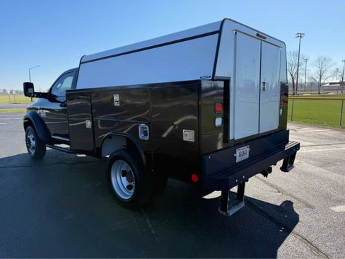 Used 2016 RAM 5500 Tradesman w/ Payload Upgrade Package AWD/4WD image 5