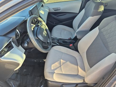 Used 2022 Toyota Corolla LE FWD image 17