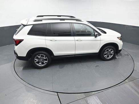 Certified 2023 Honda Passport TrailSport image 47