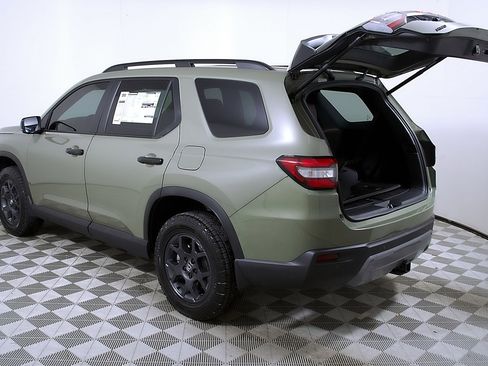 New 2026 Honda Pilot TrailSport image 10