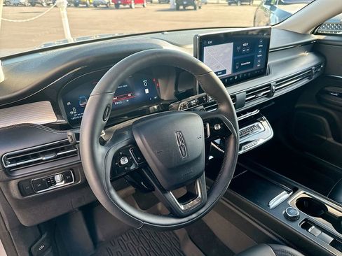 Used 2024 Lincoln Corsair FWD image 10