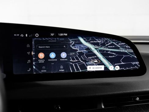 Used 2023 Lucid Air Touring image 18