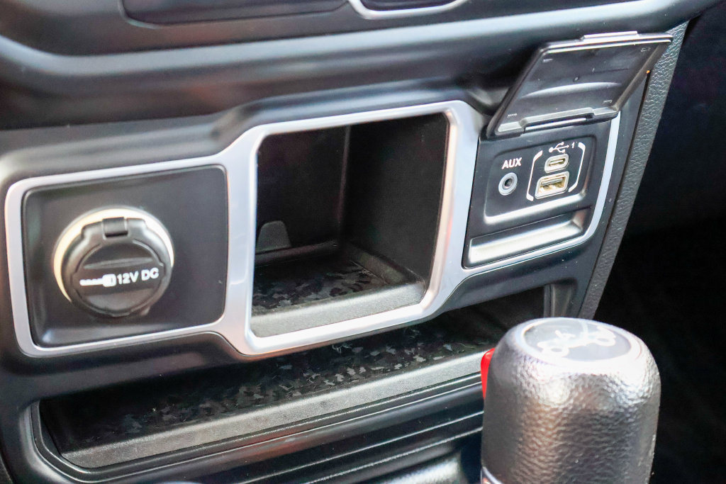 Used 2018 Jeep Wrangler Unlimited Sport AWD/4WD image 17