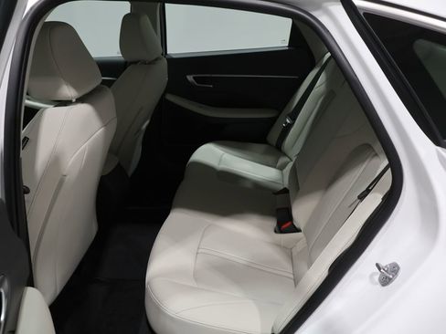 Used 2024 Hyundai Sonata SEL image 18