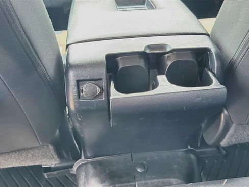 Used 2018 Toyota Tundra SR5 AWD/4WD image 27