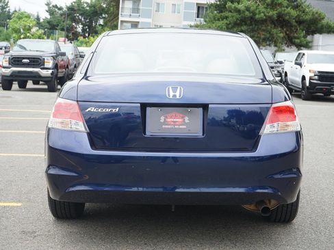 Used 2010 Honda Accord LX image 4