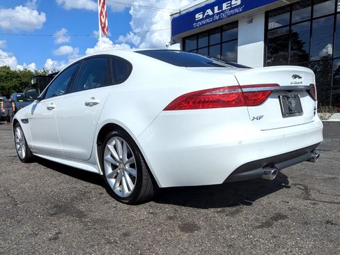 Used 2016 Jaguar XF R-Sport image 10