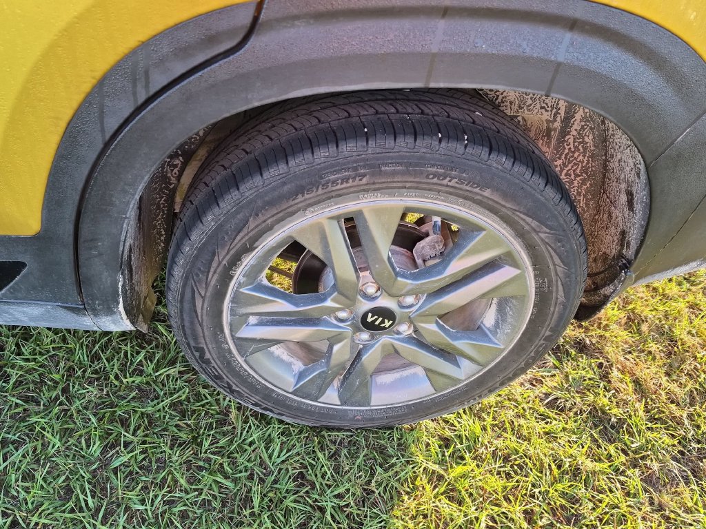Used 2021 Kia Seltos S FWD image 5