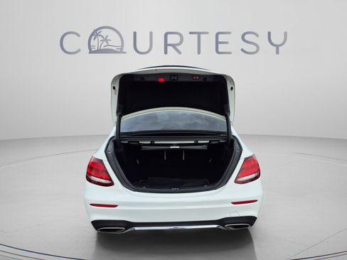 Used 2019 Mercedes-Benz E 300 image 11