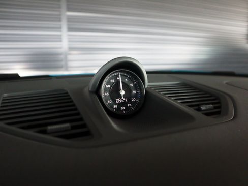 Certified 2021 Porsche 911 Carrera S RWD image 22