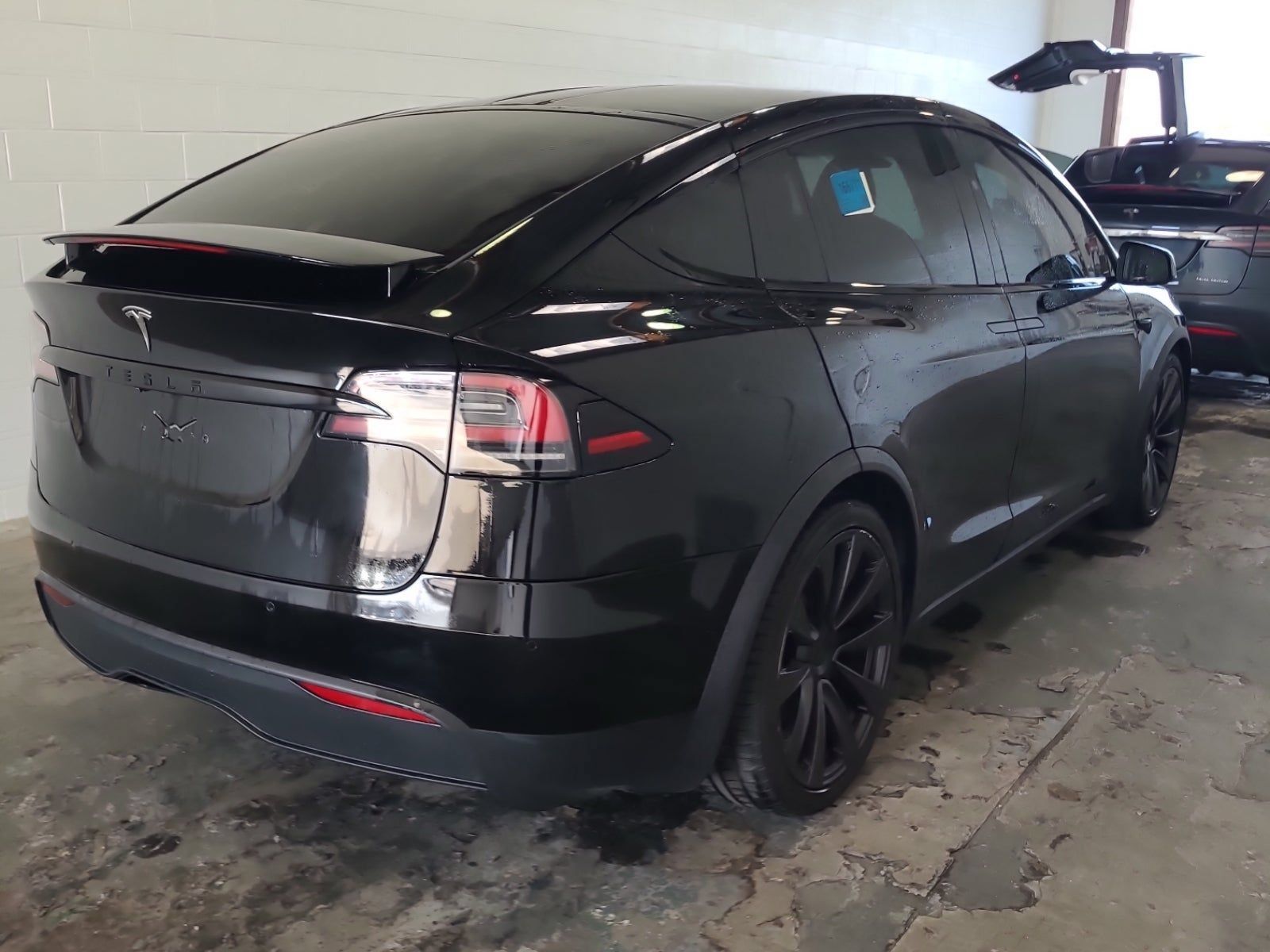 Used 2022 Tesla Model X AWD/4WD image 2