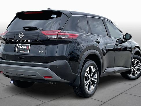 Used 2023 Nissan Rogue SV image 12
