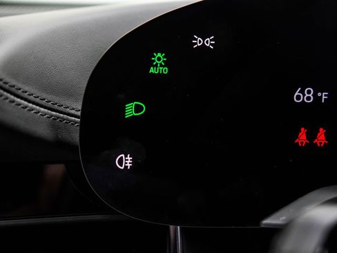 Used 2020 Porsche Taycan 4S image 38