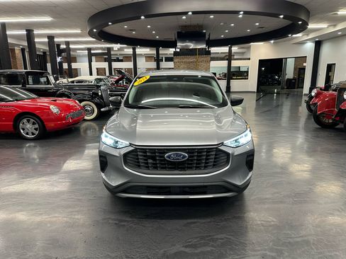 Used 2024 Ford Escape Active image 2