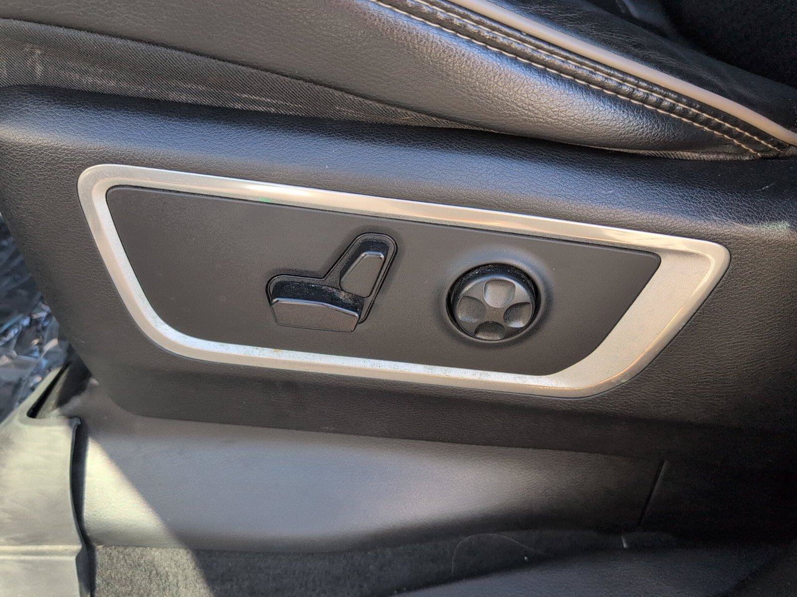 Used 2019 RAM 1500 Laramie AWD/4WD image 14