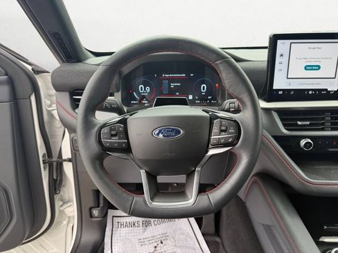 Used 2025 Ford Explorer ST-Line AWD/4WD image 12