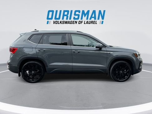 Used 2022 Volkswagen Taos SE AWD/4WD image 9