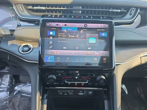 Used 2024 Jeep Grand Cherokee Limited 4xe image 17