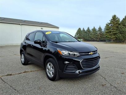 Used 2022 Chevrolet Trax LS w/ Tint and Cruise Package