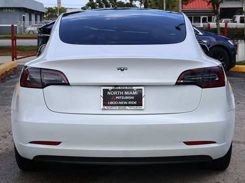 Used 2023 Tesla Model 3 Standard Range image 12