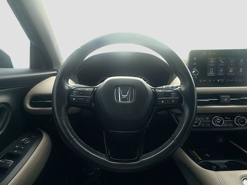 Used 2024 Honda HR-V EX-L image 11