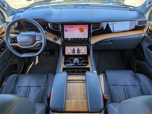 Used 2022 Jeep Grand Wagoneer Series III w/ Rear Seat Video Group 1 image 20