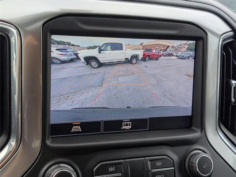 Used 2021 Chevrolet Silverado 1500 LT Trail Boss w/ Convenience Package II AWD/4WD image 30