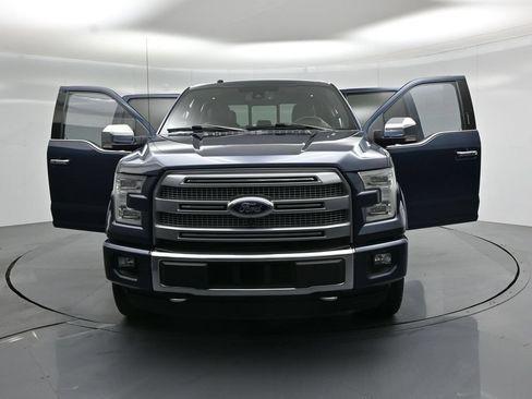 Used 2016 Ford F150 Platinum w/ Equipment Group 701A Luxury AWD/4WD image 30