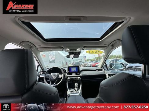 Used 2023 Toyota RAV4 XLE Premium AWD/4WD image 22
