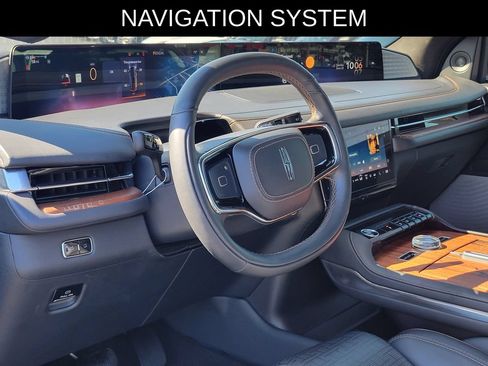 Used 2025 Lincoln Navigator Black Label AWD/4WD image 20