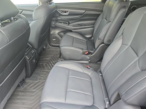 Used 2026 Subaru Ascent Limited AWD/4WD image 35