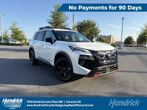Used 2025 Nissan Rogue SV AWD/4WD image 1