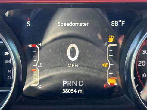 Used 2021 Jeep Wrangler Unlimited Rubicon AWD/4WD image 2