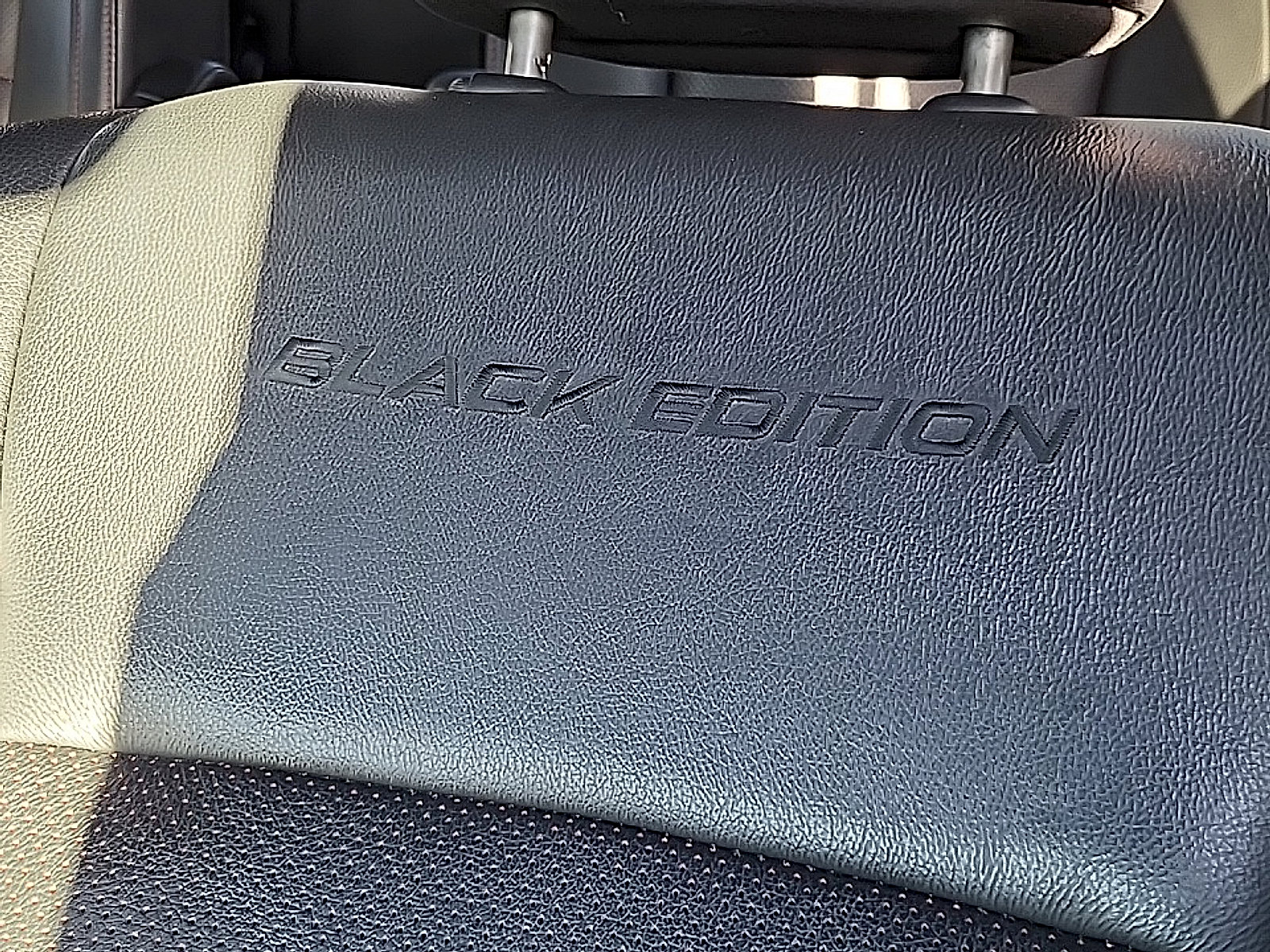 Used 2020 Honda Pilot Black Edition image 17