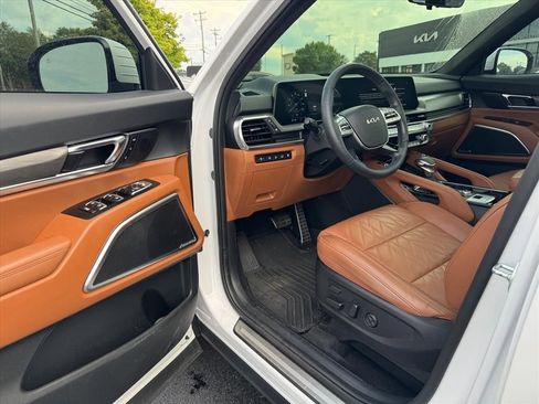 Used 2025 Kia Telluride SX Prestige X-Pro AWD/4WD image 16