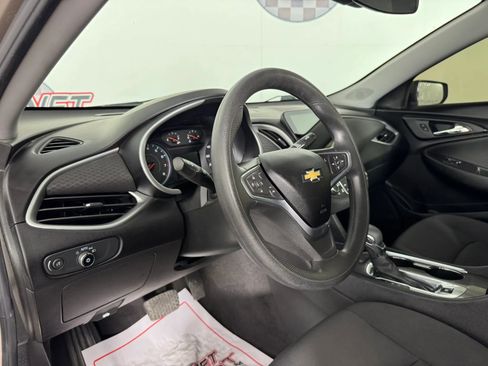 Used 2023 Chevrolet Malibu LT w/ Driver Confidence Package FWD image 10