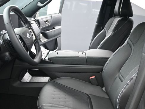 New 2026 INFINITI QX80 Autograph w/ Premium Cargo Package image 9