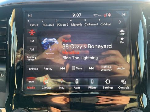 Used 2020 RAM 1500 Laramie image 13