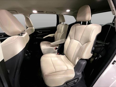 Used 2025 Subaru Ascent Premium AWD/4WD image 19
