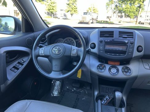 Used 2007 Toyota RAV4 Limited FWD image 14