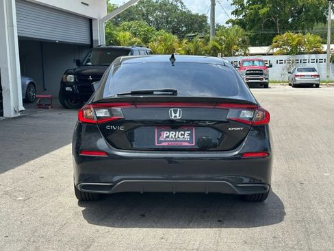 Used 2024 Honda Civic Sport image 6