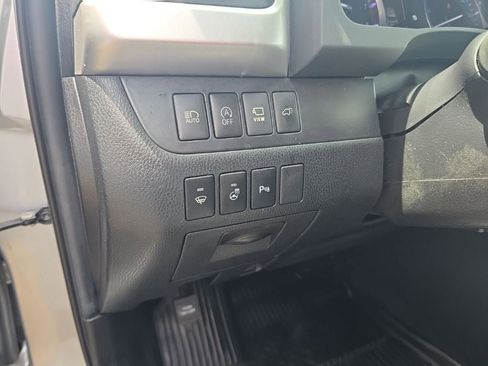 Used 2019 Toyota Highlander Limited Platinum AWD/4WD image 20