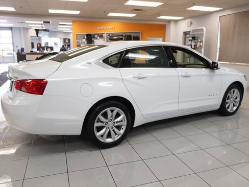 Used 2019 Chevrolet Impala LT w/ LT Leather Package FWD image 11