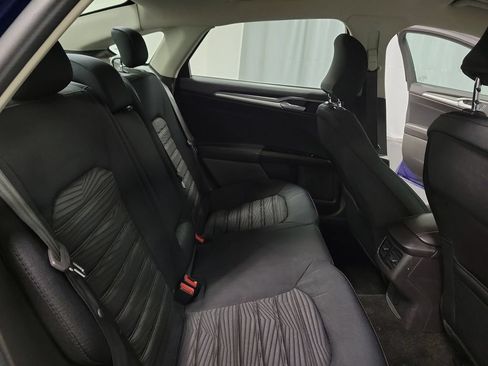 Used 2016 Ford Fusion SE FWD image 27