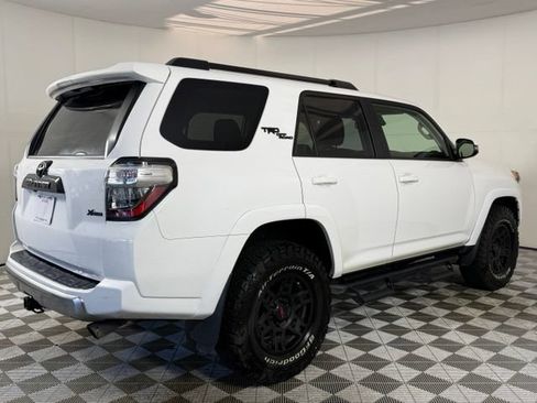 Used 2020 Toyota 4Runner TRD Off-Road Premium w/ Moonroof Package AWD/4WD image 10