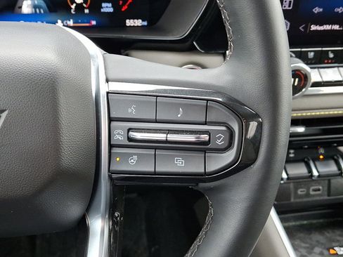 Used 2025 Chevrolet Colorado ZR2 w/ Technology Package image 25