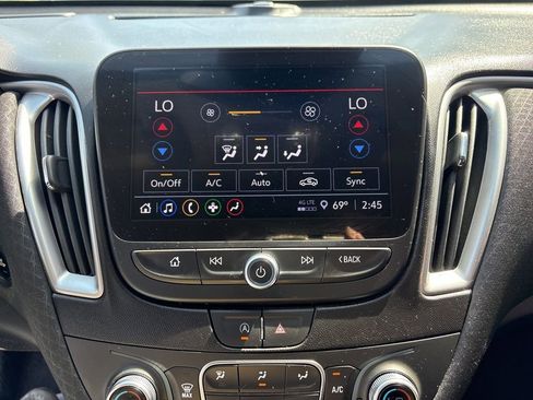 Used 2024 Chevrolet Malibu LT image 14