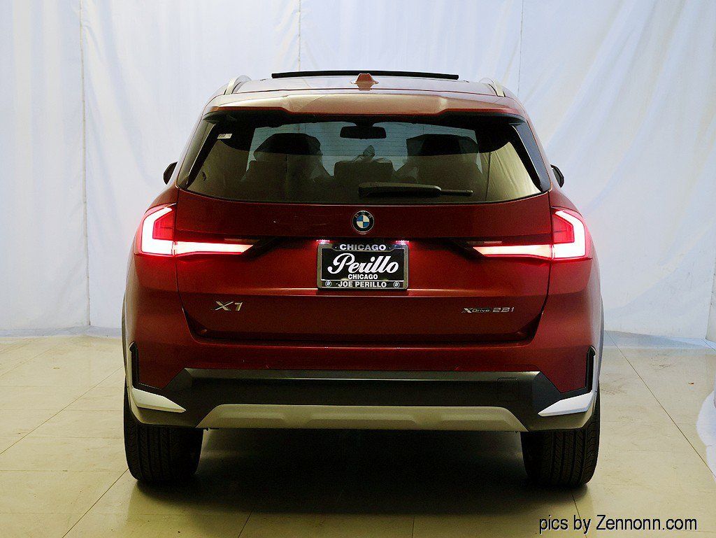 New 2027 BMW X1 xDrive28i AWD/4WD image 7