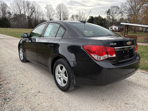 Used 2016 Chevrolet Cruze LT image 6