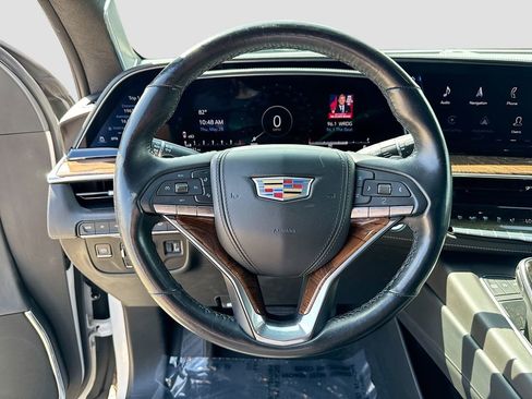 Used 2021 Cadillac Escalade ESV Sport Platinum AWD/4WD image 18
